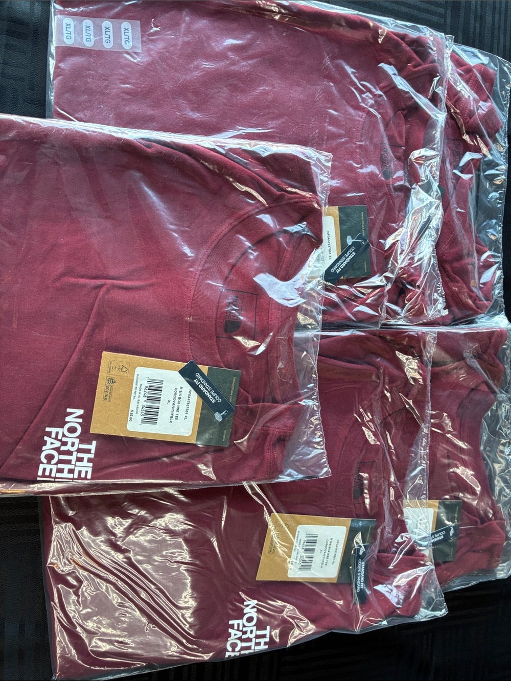 The North Face Crew Neck Tee - Burgundy Red (5 X-Large shirts pack) - Picture 3 of 7
